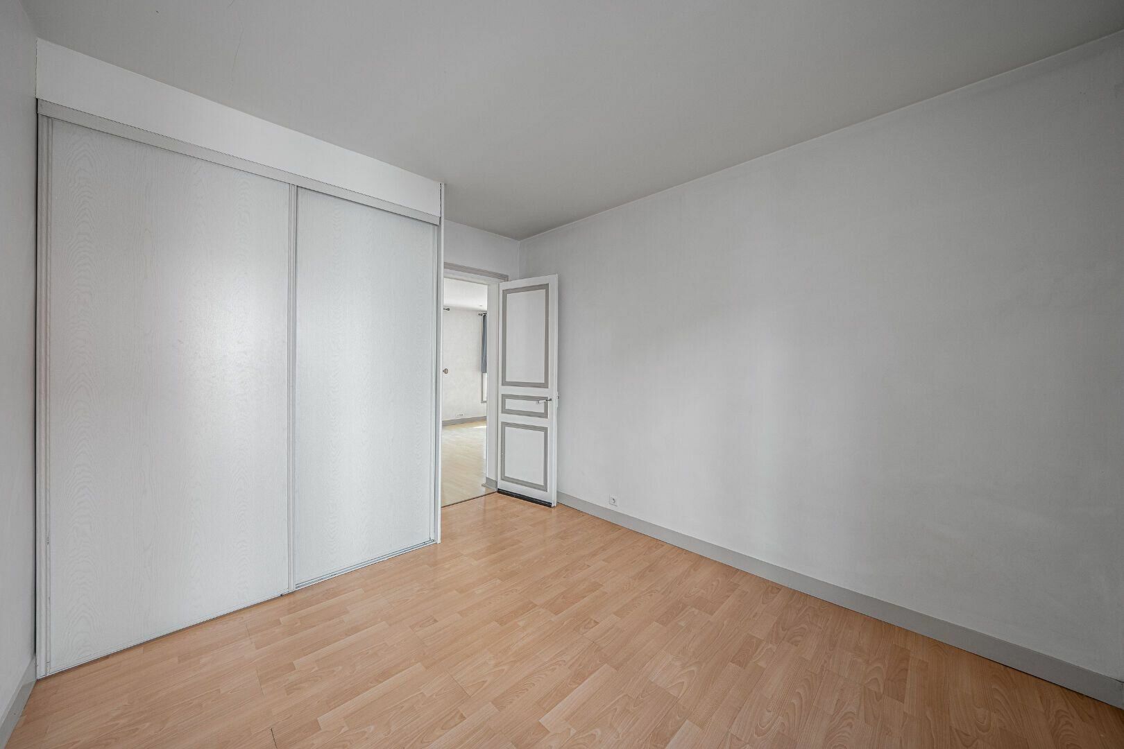 Appartement à vendre 3 49.57m2 à Montrouge vignette-6