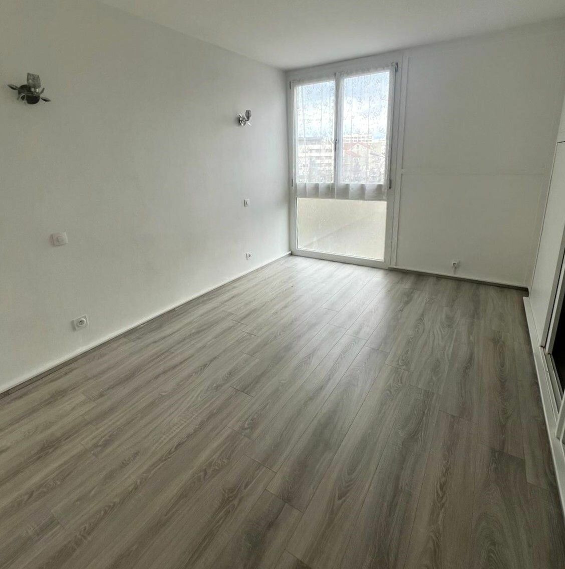 Appartement à louer 3 87.93m2 à Saint-Étienne vignette-4