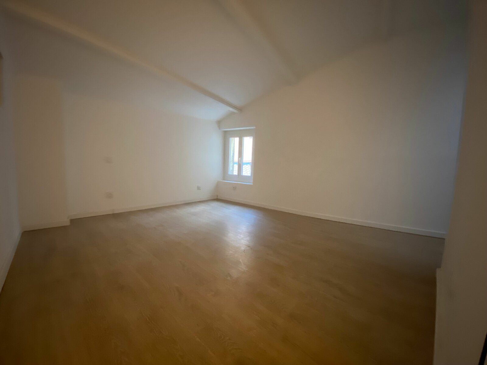 Appartement à vendre 3 50m2 à Carpentras vignette-4