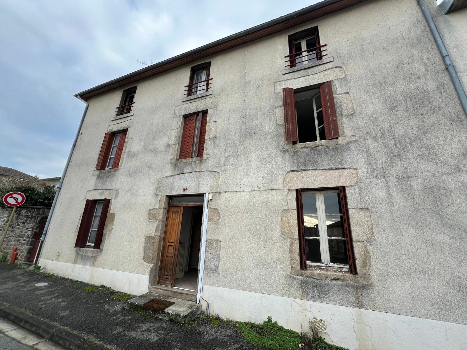 Maison à vendre 6 210m2 à Saint-Junien vignette-1