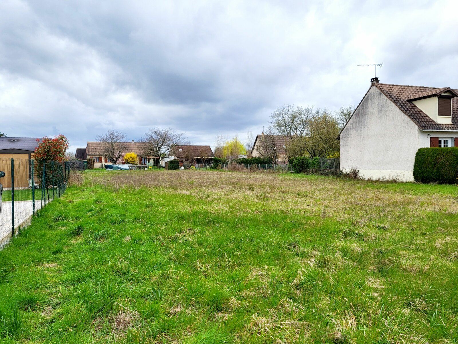 Terrain à vendre  1263m2 à Châtillon-Coligny vignette-2