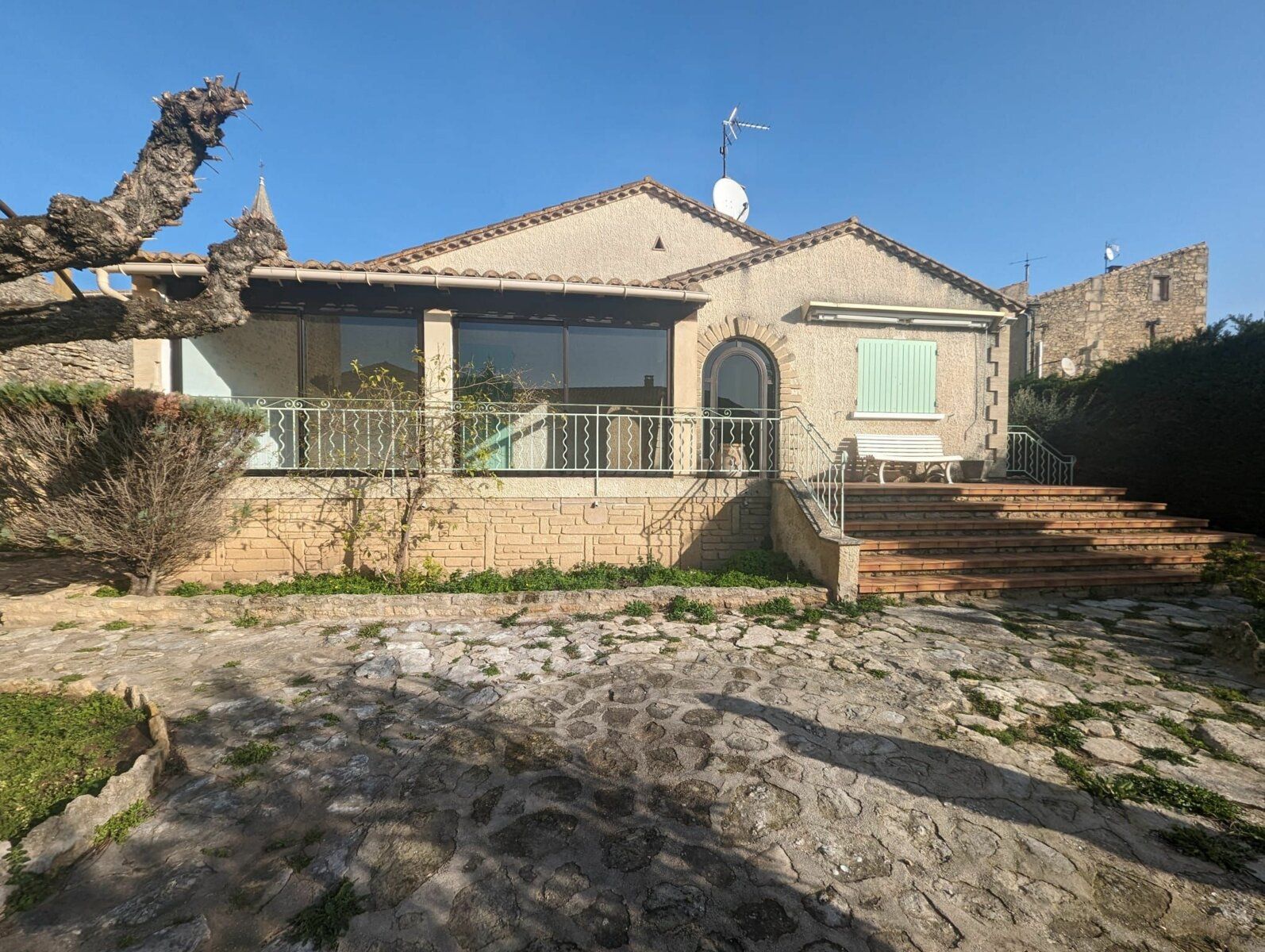 Maison à louer 3 101.68m2 à Castillon-du-Gard vignette-1