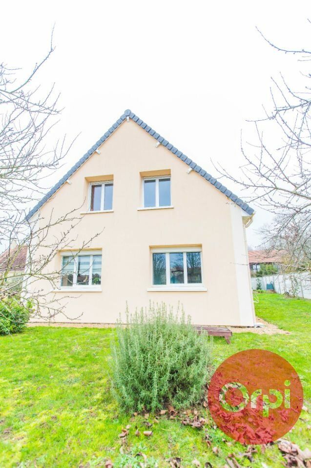Maison à vendre 6 142m2 à Chartres vignette-1