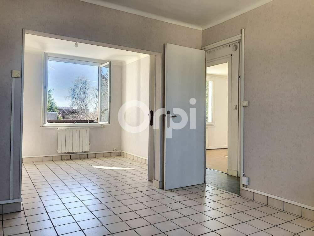 Appartement à louer 2 59.69m2 à Saint-Jean-de-Braye vignette-1