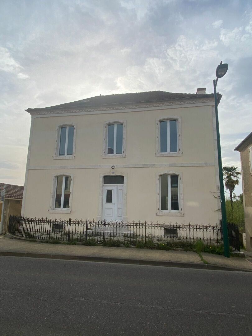 Maison à vendre 6 182m2 à Saint-Sever vignette-1