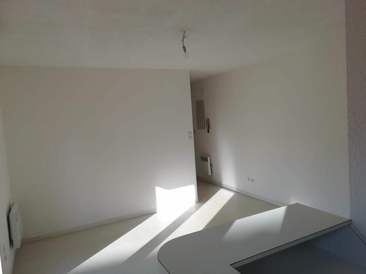 Appartement à vendre 1 31.5m2 à Mont-de-Marsan vignette-8