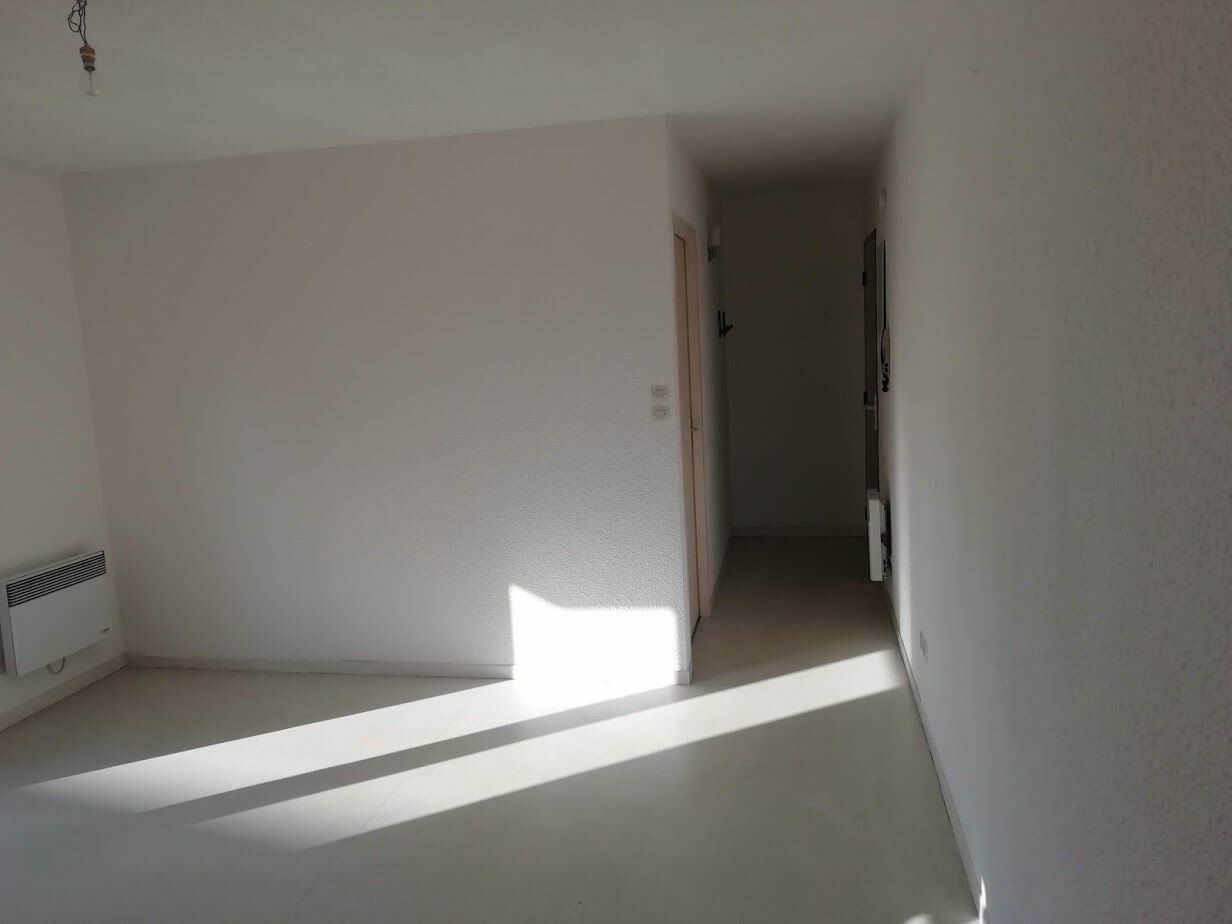 Appartement à vendre 1 31.5m2 à Mont-de-Marsan vignette-7