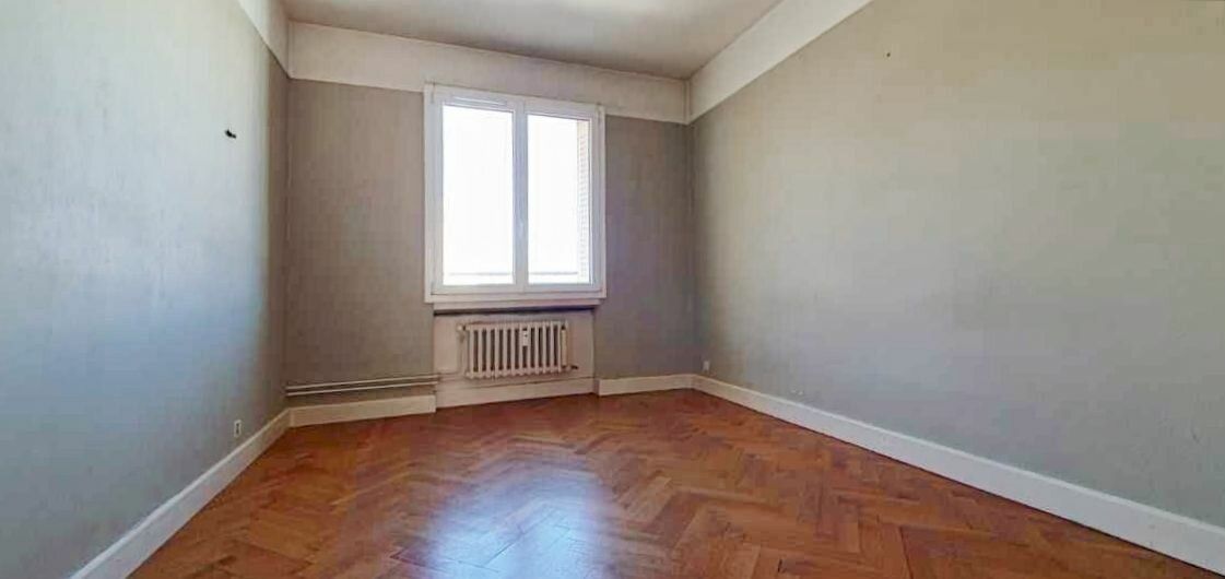 Appartement à vendre 4 109.89m2 à Lyon 6 vignette-8