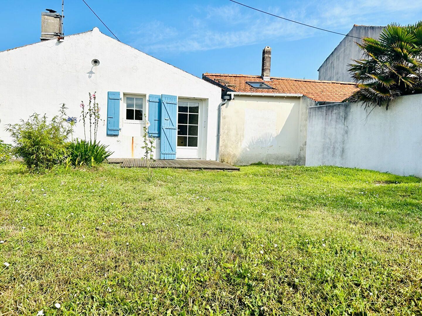 Maison à vendre 3 m2 à Saint-Georges-d'Oléron vignette-1