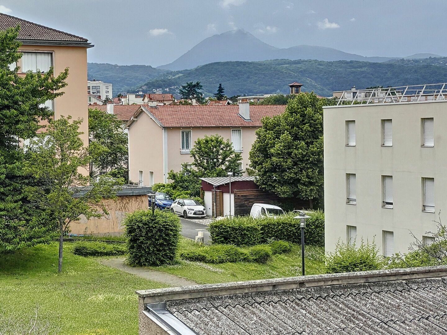 Appartement à vendre 1 m2 à Clermont-Ferrand vignette-2