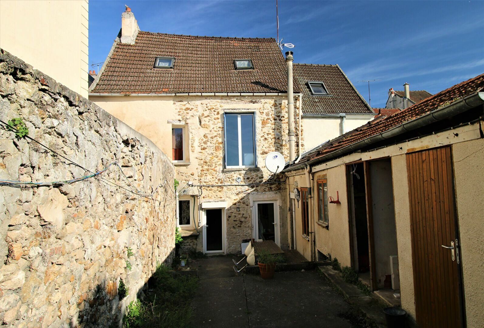 Maison à vendre 5 0m2 à Charly-sur-Marne vignette-1