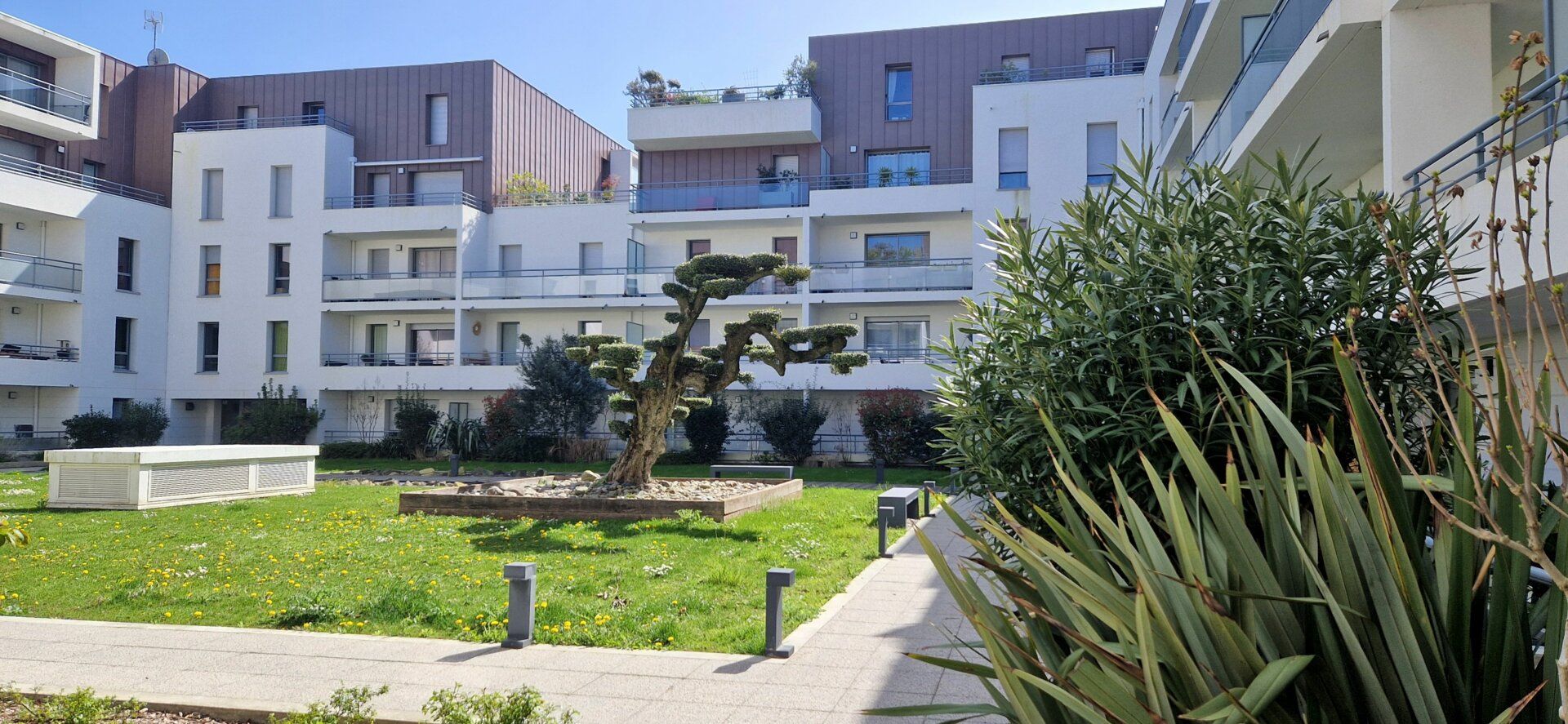 Appartement à vendre 4 99.44m2 à La Rochelle vignette-1
