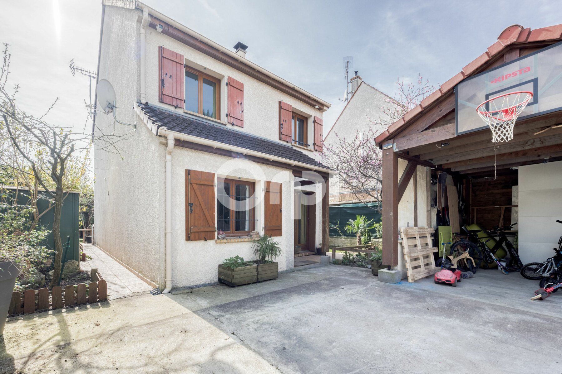 Maison à vendre 7 111.69m2 à Gagny vignette-2