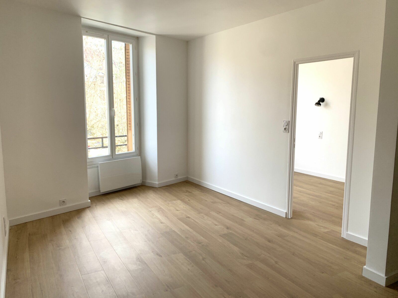 Appartement à louer 2 34.5m2 à Marcillac-Vallon vignette-1
