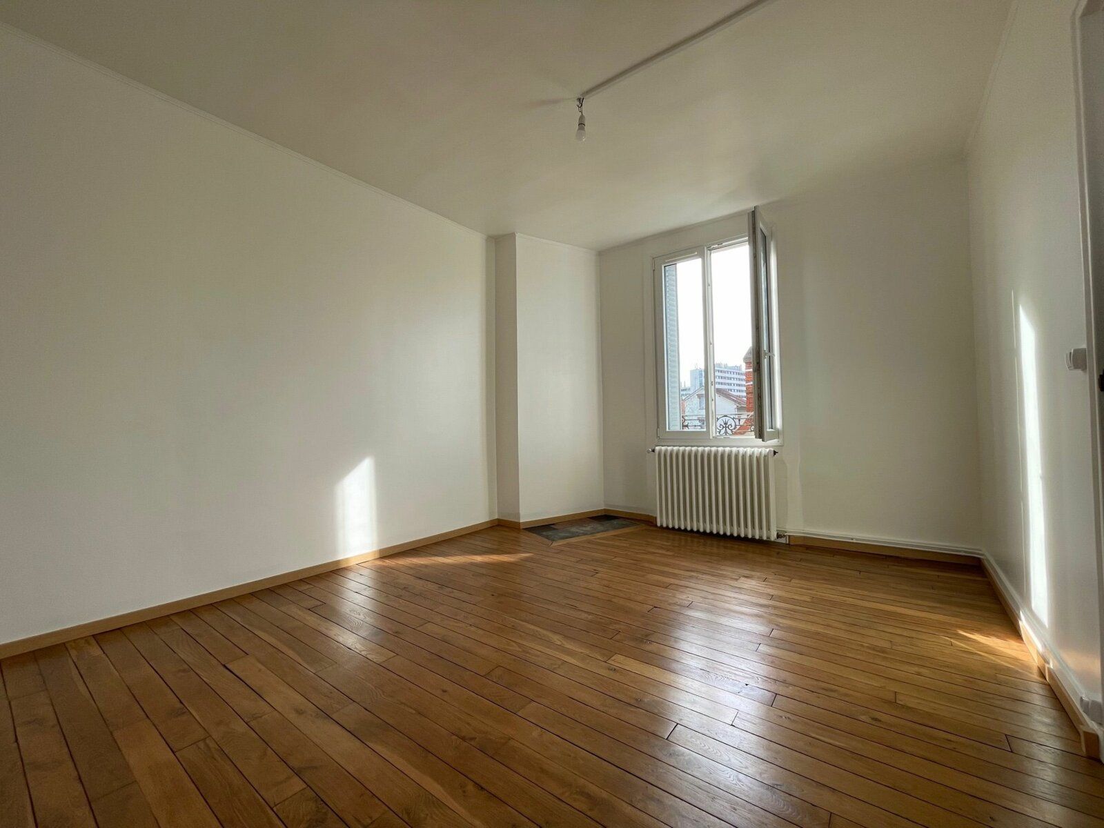 Appartement à vendre 2 48.3m2 à Neuilly-sur-Marne vignette-4