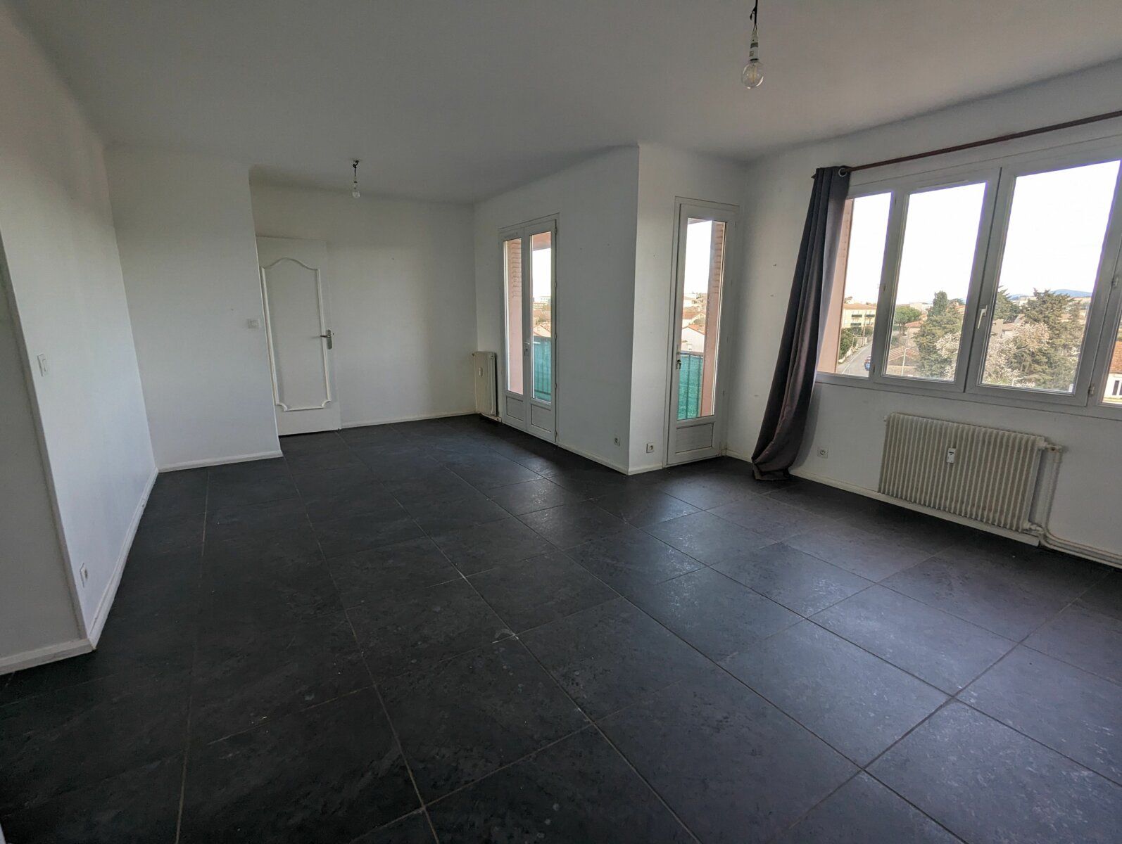 Appartement à vendre 3 68m2 à Carcassonne vignette-2