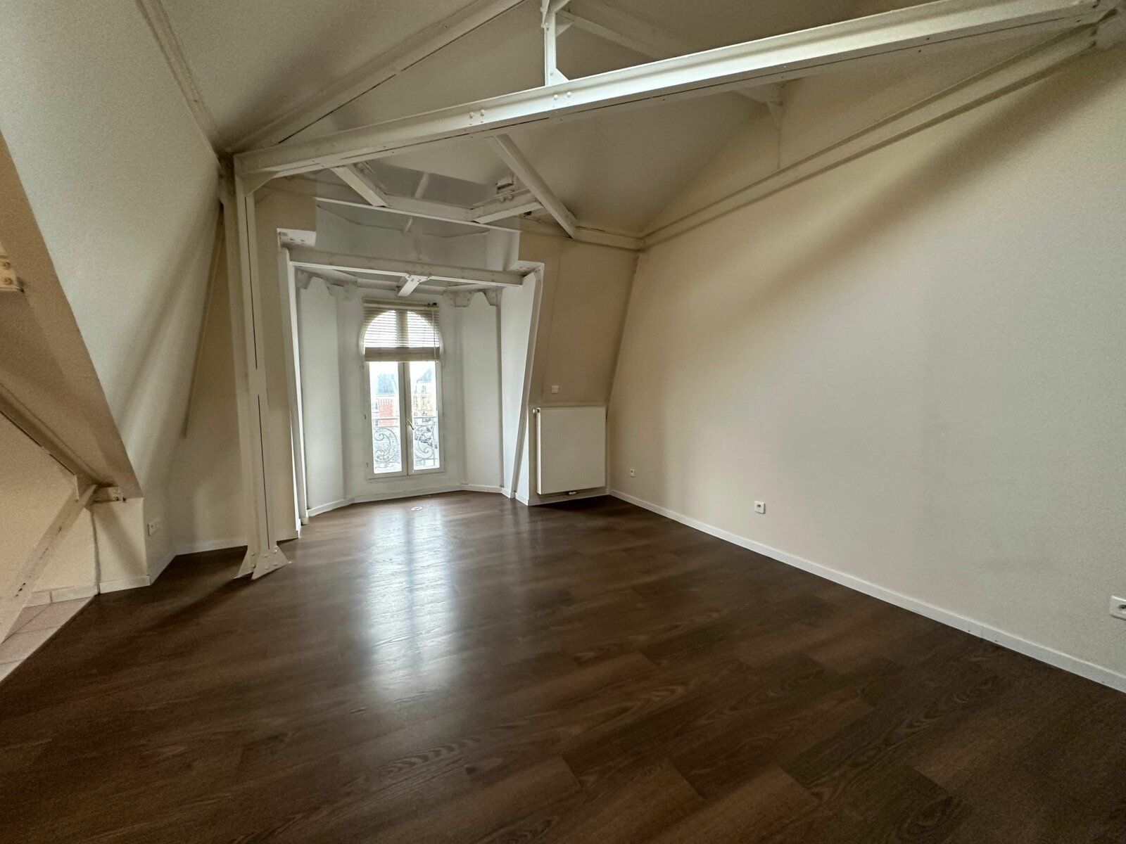 Appartement à louer 3 62.39m2 à Soissons vignette-1