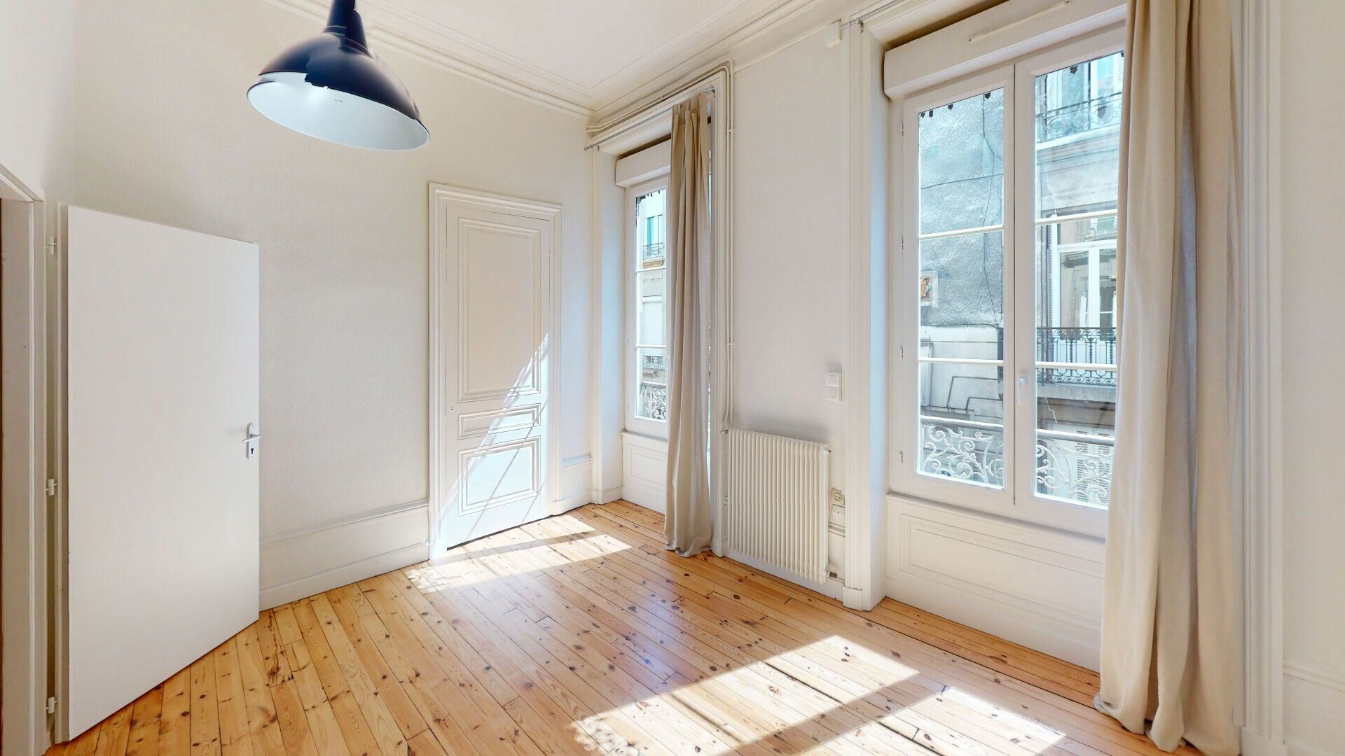 Appartement à louer 5 96.64m2 à Saint-Étienne vignette-3