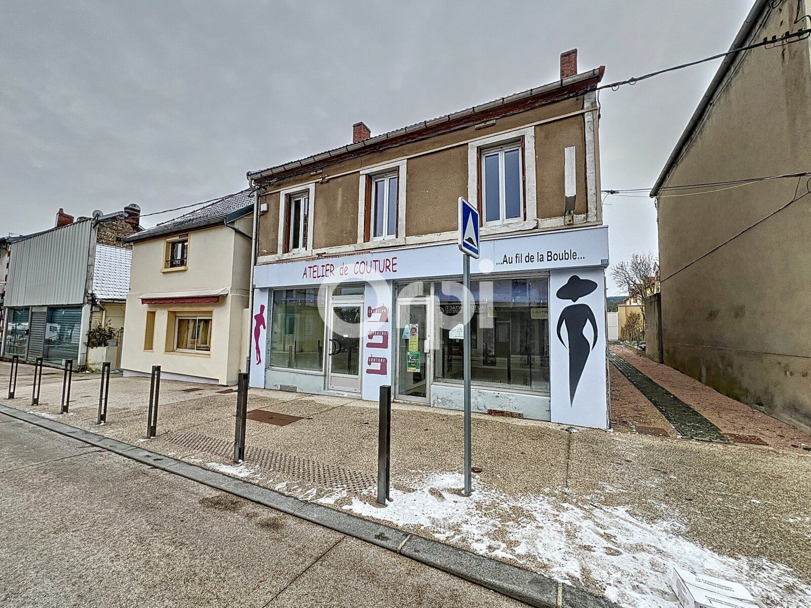 Immeuble à vendre 3 m2 à Saint-Éloy-les-Mines vignette-2