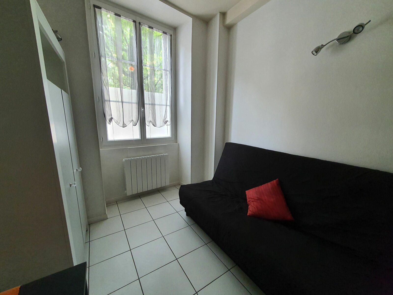 Appartement à louer 1 17.06m2 à Dijon vignette-2