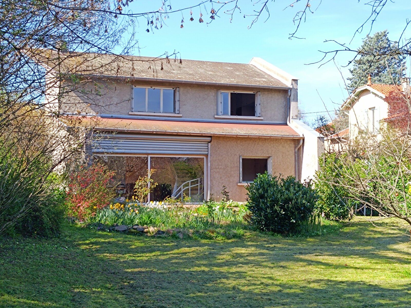 Maison à vendre 8 187m2 à Saint-Genis-Laval vignette-3