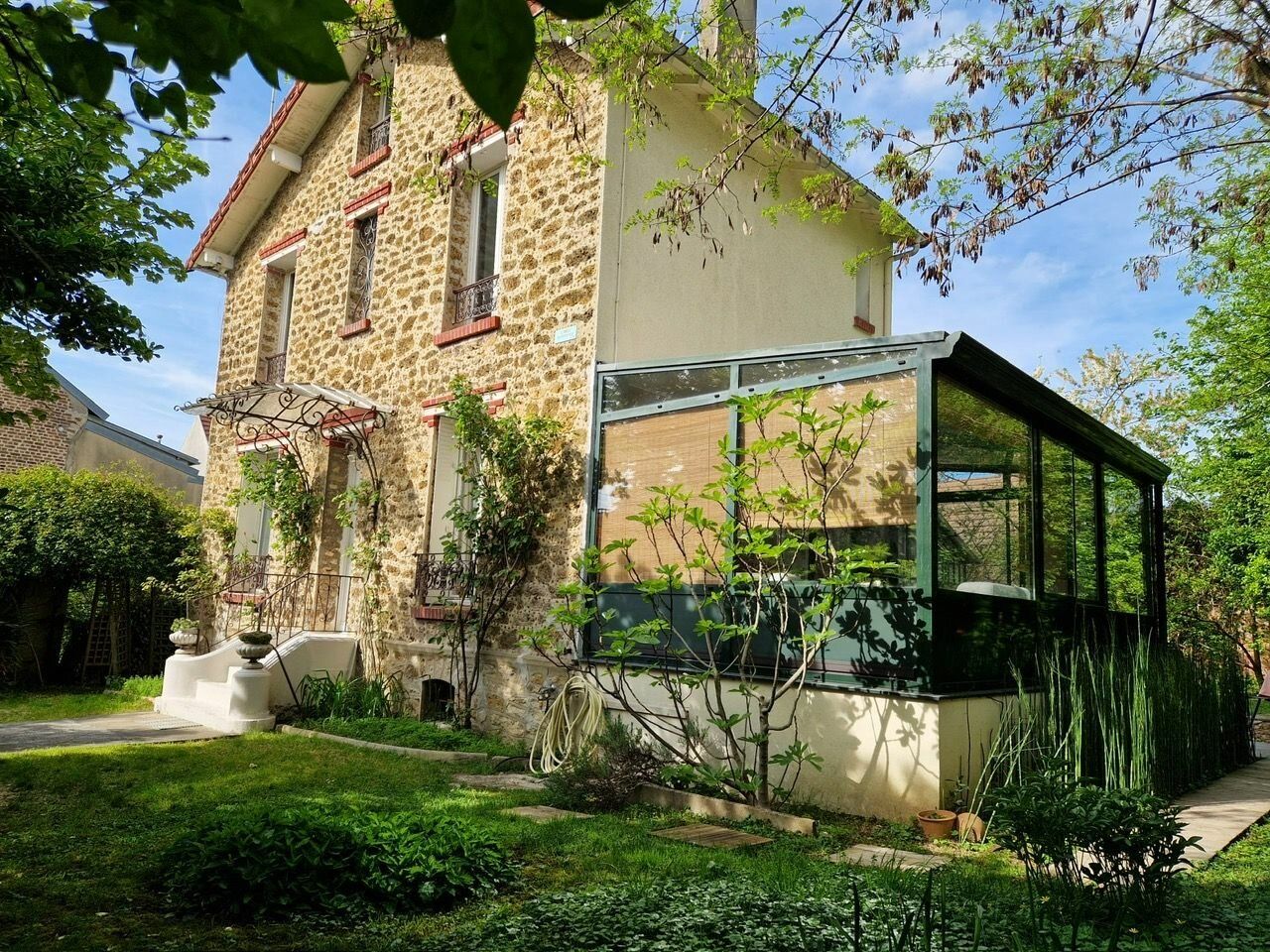 Maison à vendre 4 m2 à Sucy-en-Brie vignette-1