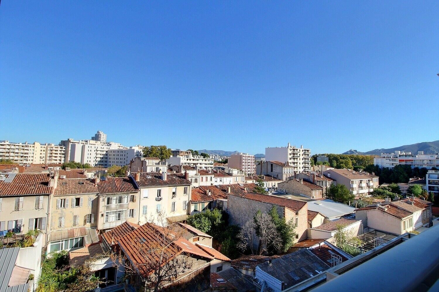 Appartement à vendre 2 57m2 à Marseille 10 vignette-3