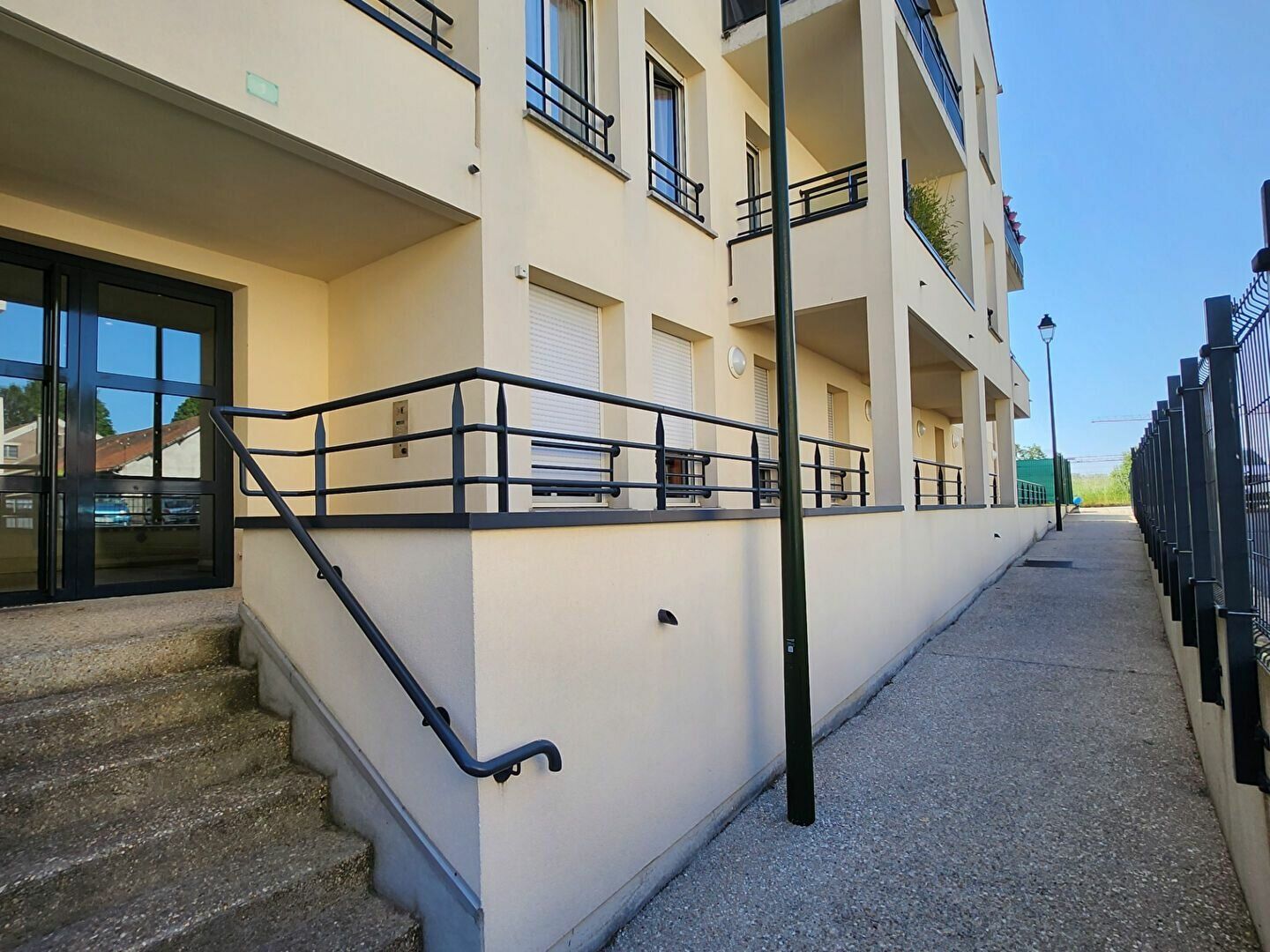 Appartement à vendre 3 63m2 à Marly-la-Ville vignette-11