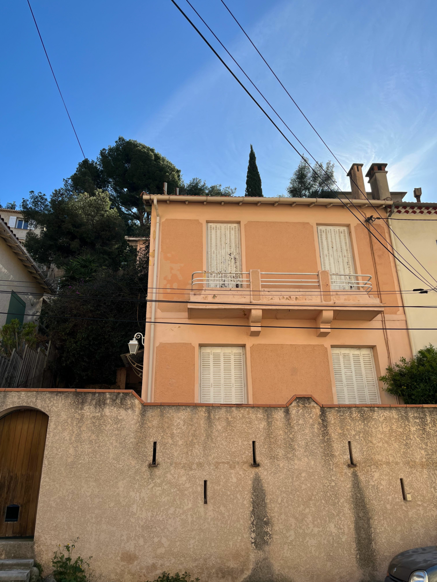 Maison à vendre 6 m2 à Toulon vignette-1