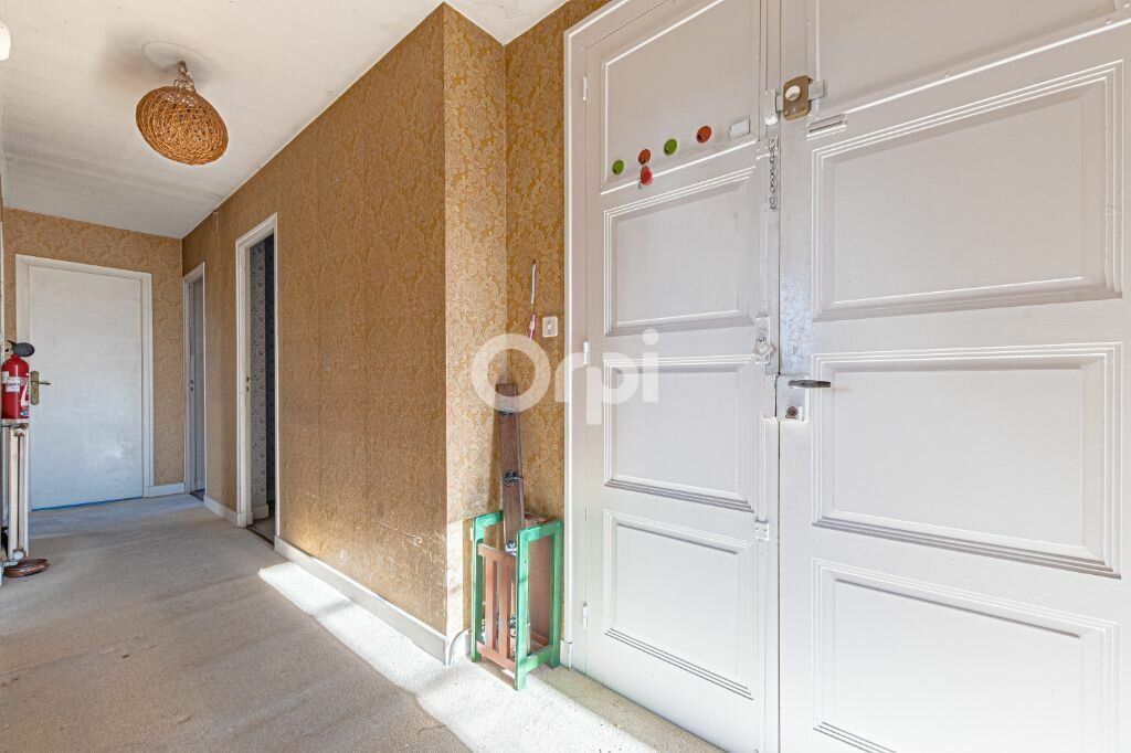 Appartement à vendre 5 138m2 à Limoges vignette-6