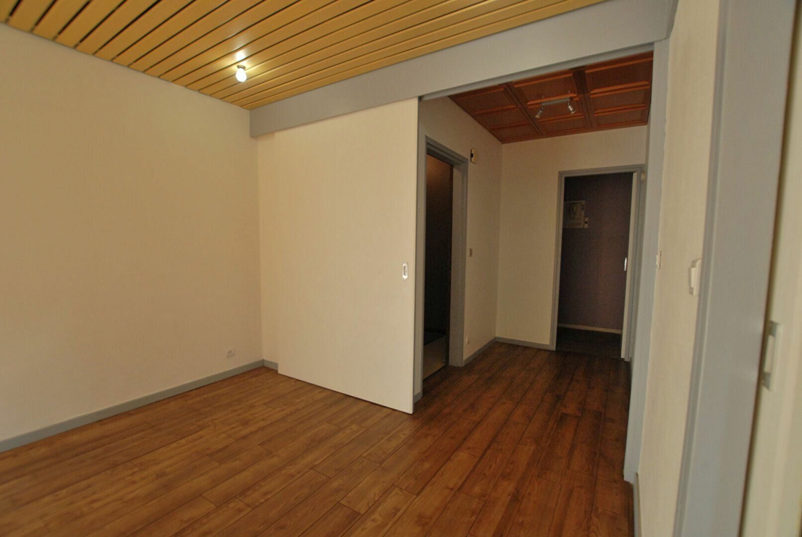 Appartement à vendre 4 110m2 à Créteil vignette-8