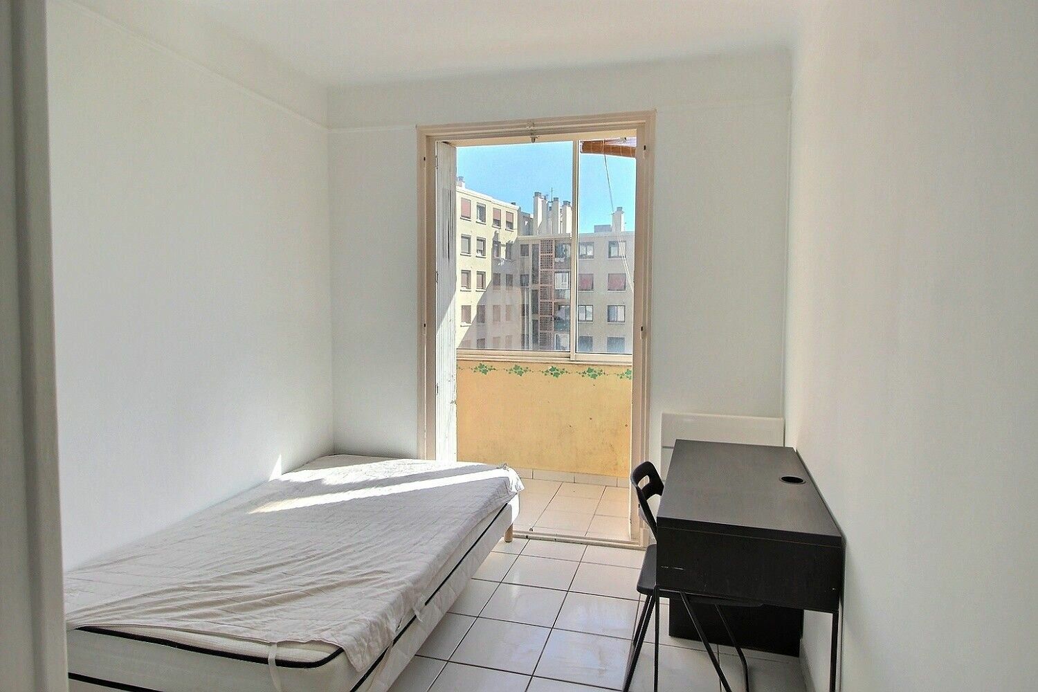 Appartement à louer 4 70m2 à Marseille 5 vignette-6