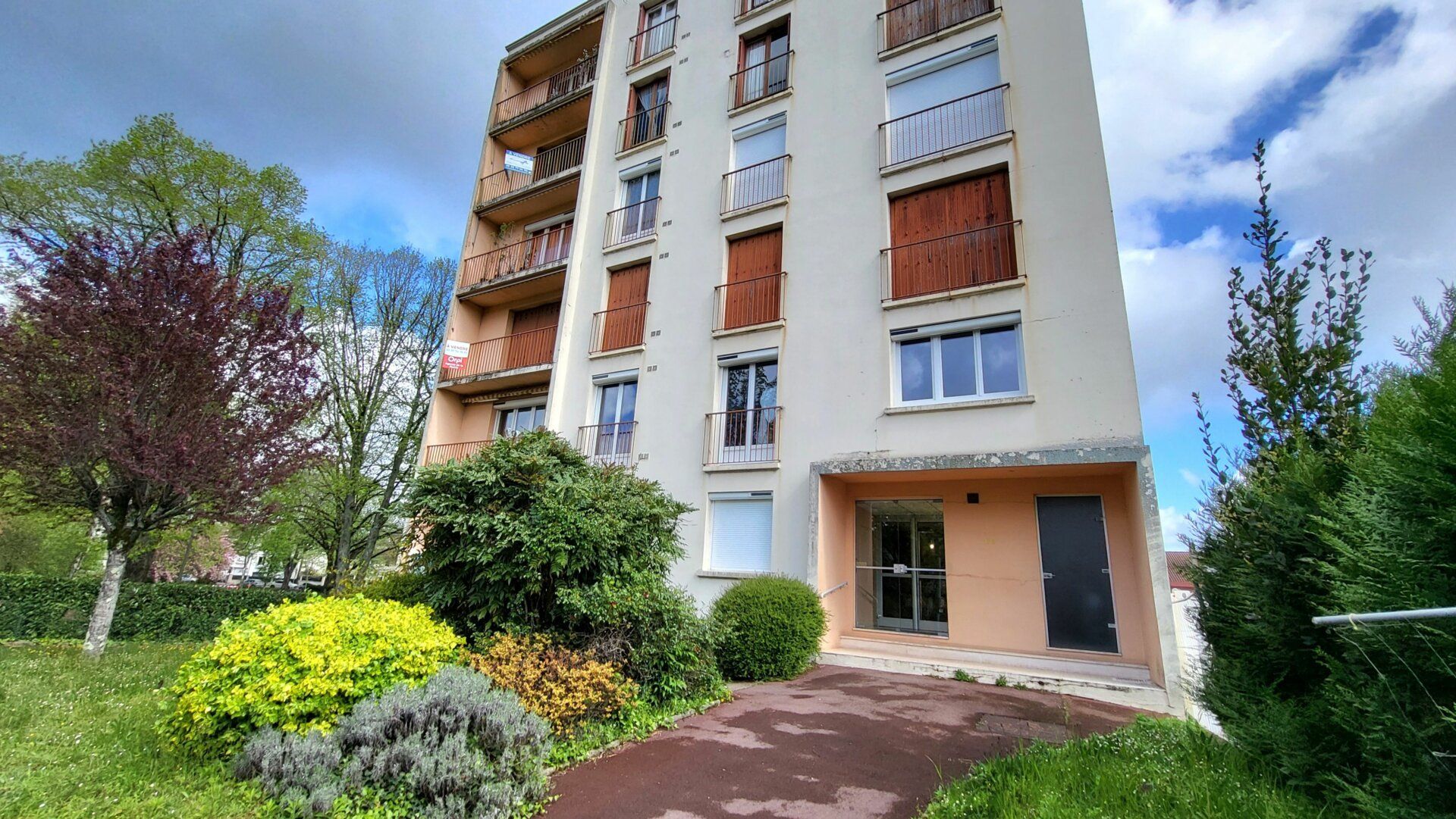 Appartement à vendre 4 93m2 à Limoges vignette-1