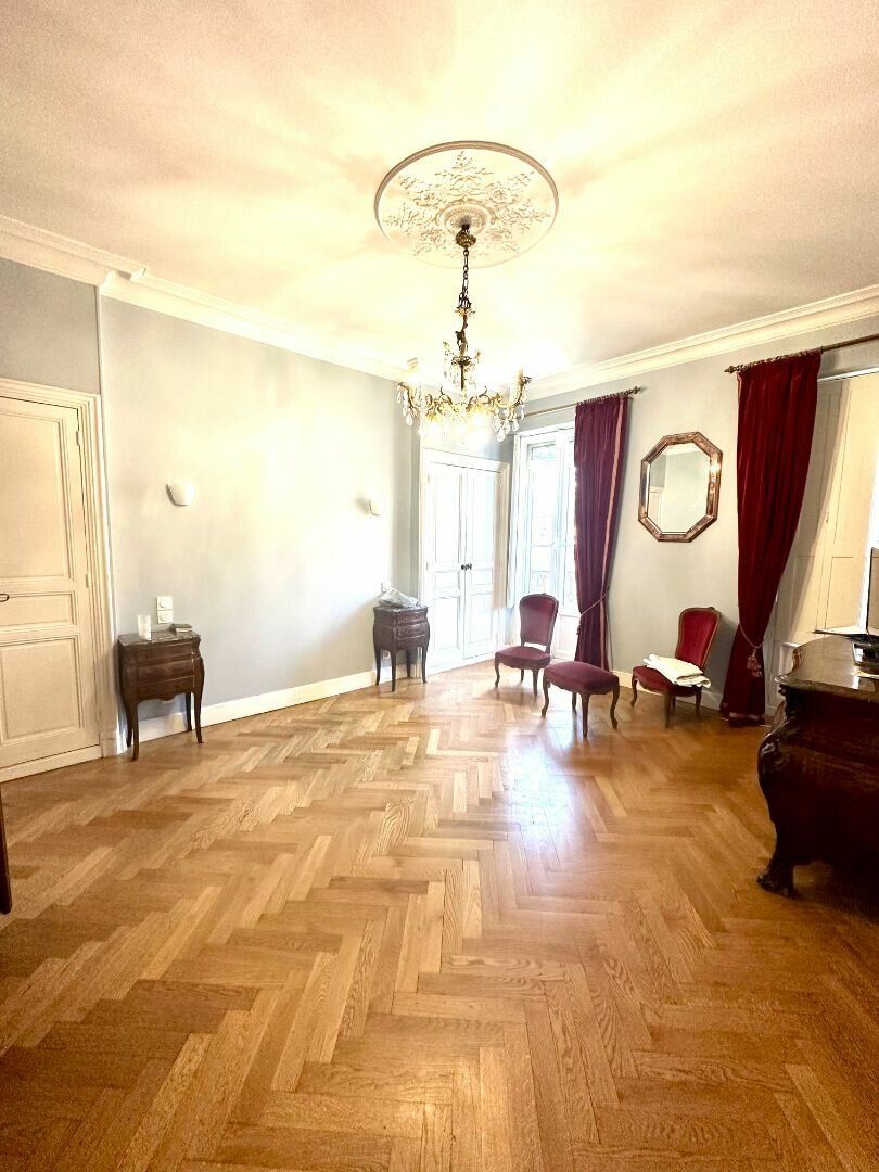Appartement à vendre 6 172.53m2 à Toulouse vignette-3