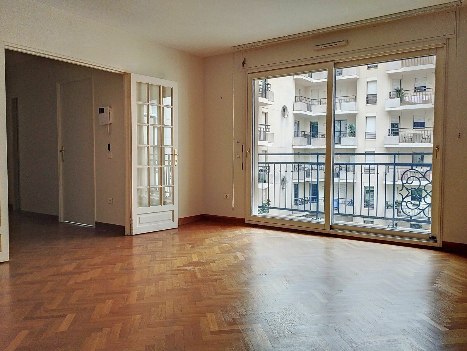 Appartement à vendre 2 54m2 à Issy-les-Moulineaux vignette-3