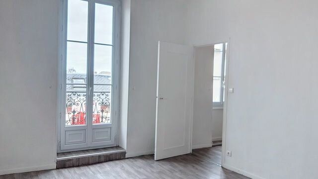 Appartement à vendre 1 42m2 à Montluçon vignette-1