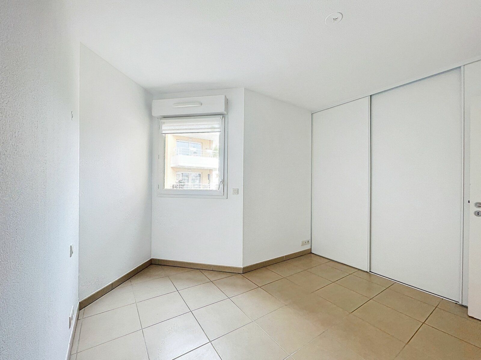 Appartement à vendre 2 51.06m2 à Fréjus vignette-8