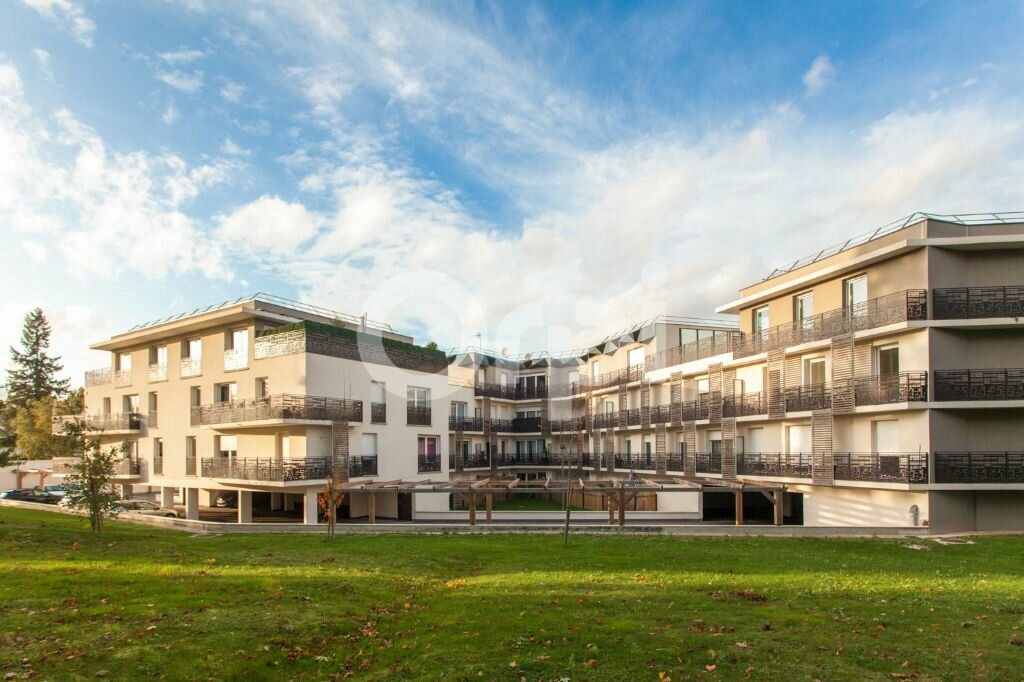 Appartement à vendre 5 130m2 à Lagny-sur-Marne vignette-1