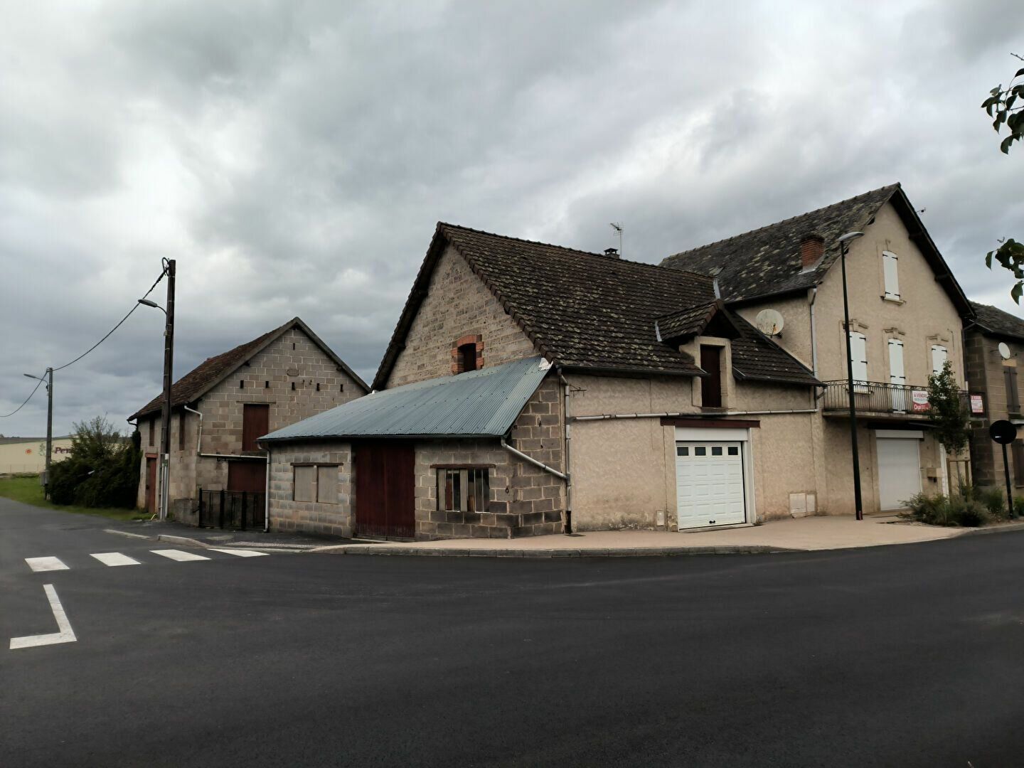 Maison à vendre 5 150m2 à Saint-Aulaire vignette-1