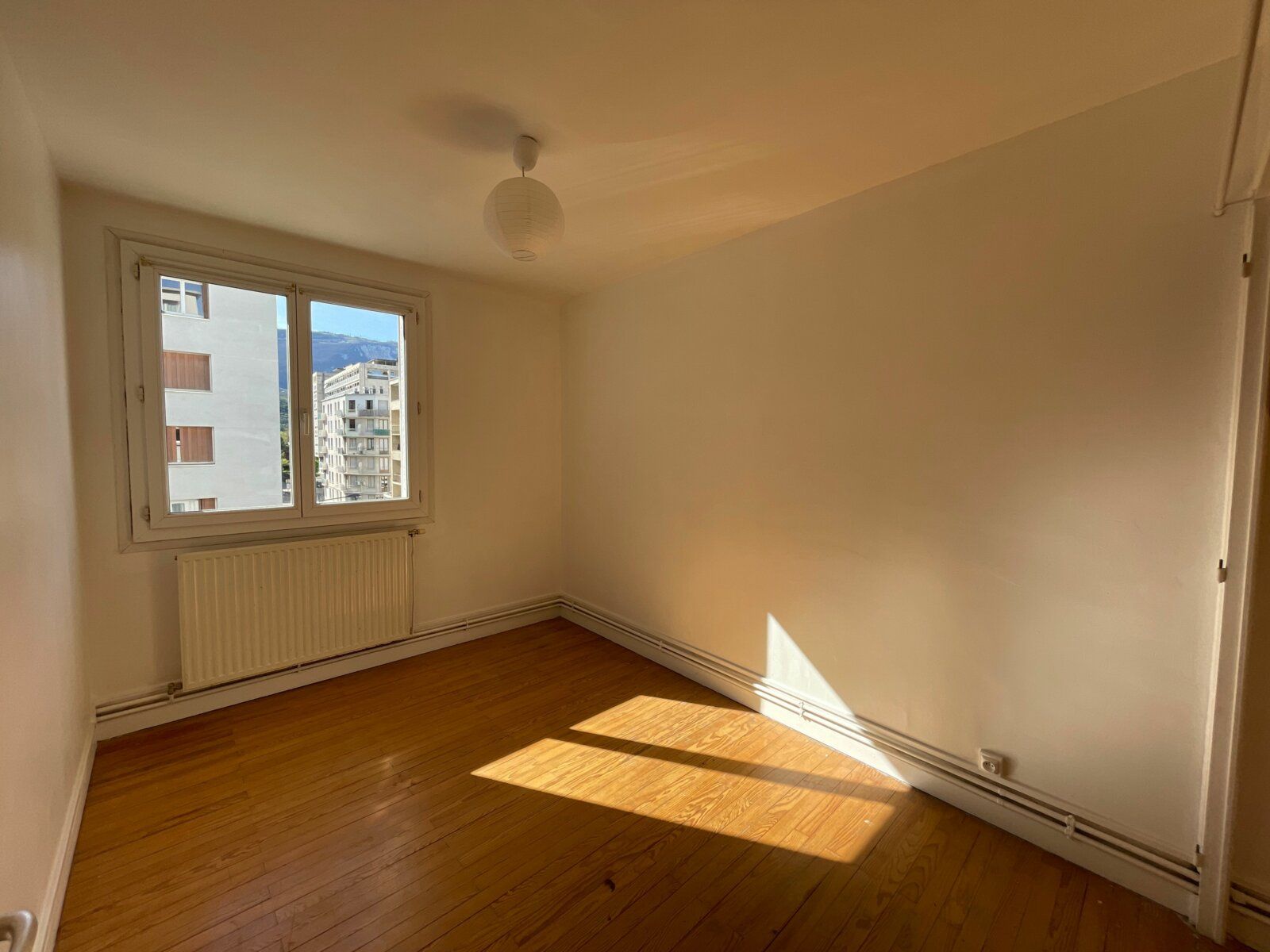 Appartement à vendre 4 65.14m2 à Grenoble vignette-5