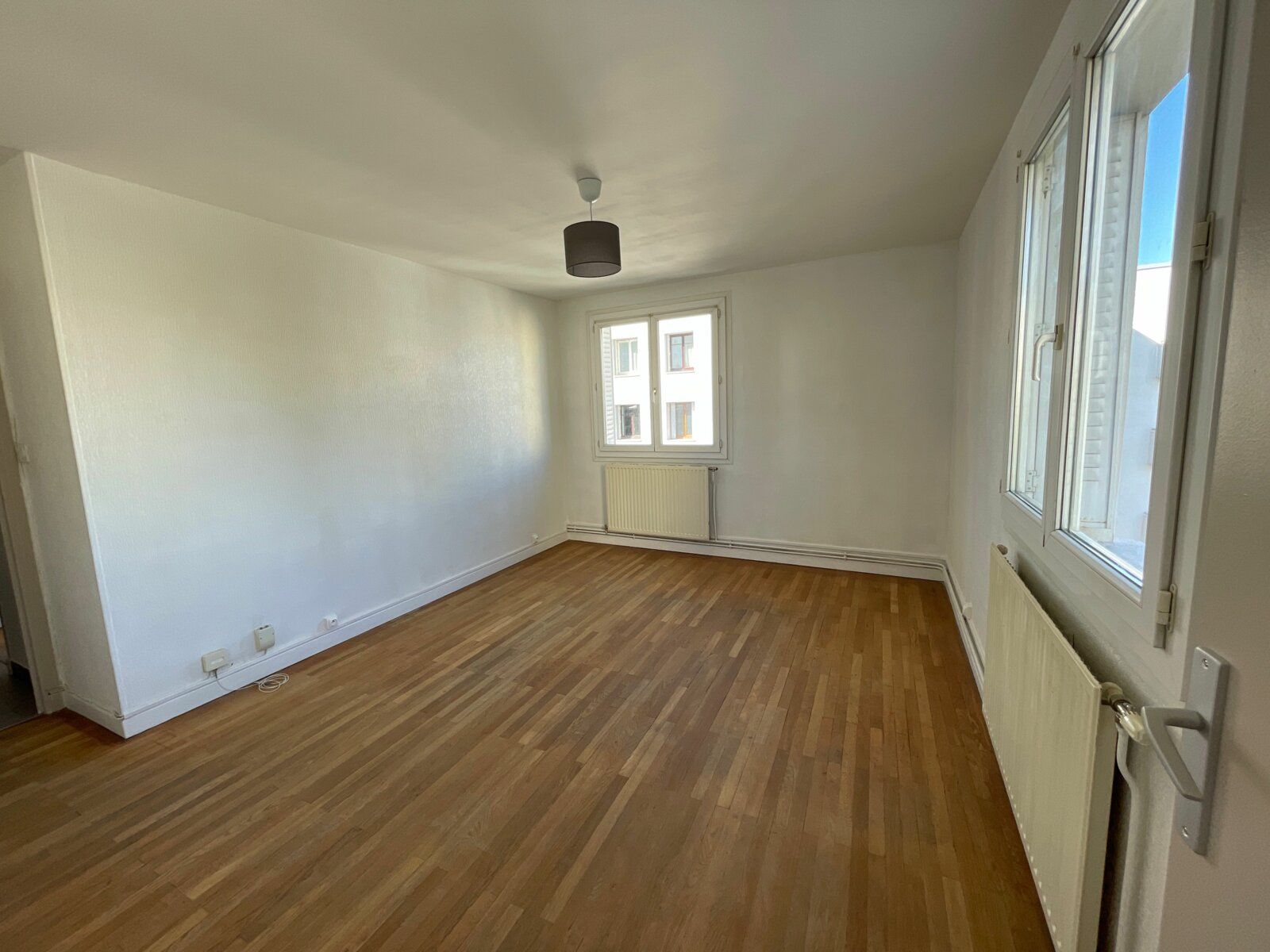 Appartement à vendre 4 65.14m2 à Grenoble vignette-2