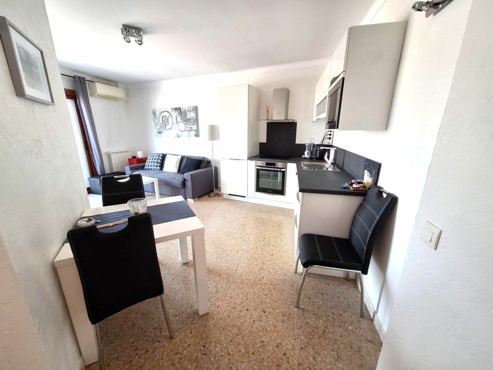 Appartement à vendre 2 40m2 à Saint-Laurent-du-Var vignette-8