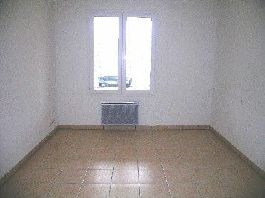 Appartement à vendre 2 39m2 à Laragne-Montéglin vignette-3