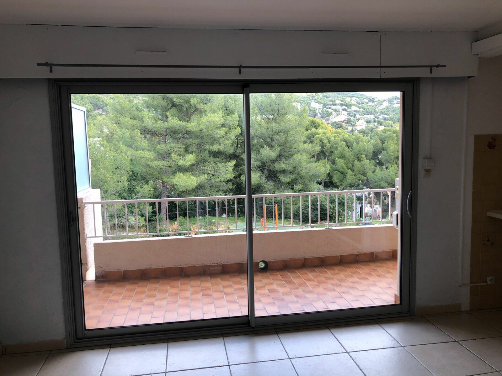 Appartement à vendre 1 29.8m2 à Toulon vignette-2