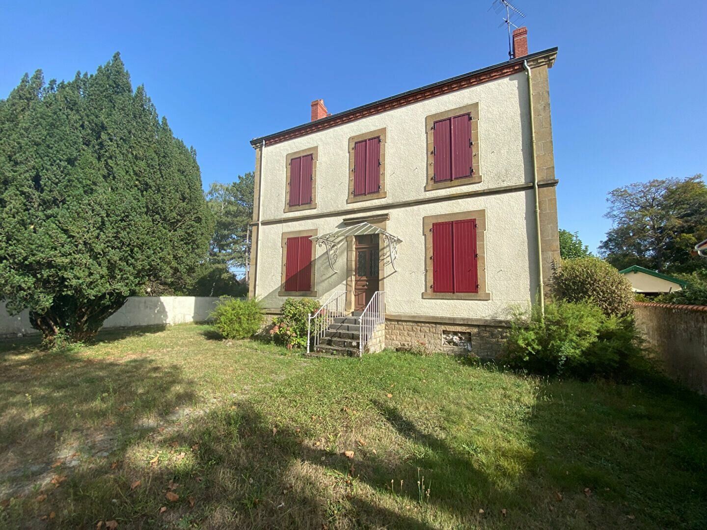 Maison à vendre 5 m2 à Cosne-d'Allier vignette-2