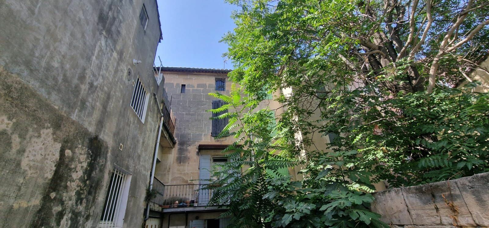 Maison à vendre 9 179.85m2 à Arles vignette-4