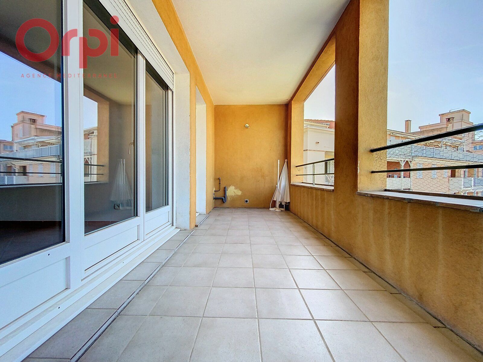 Appartement à vendre 4 85.97m2 à Sainte-Maxime vignette-3