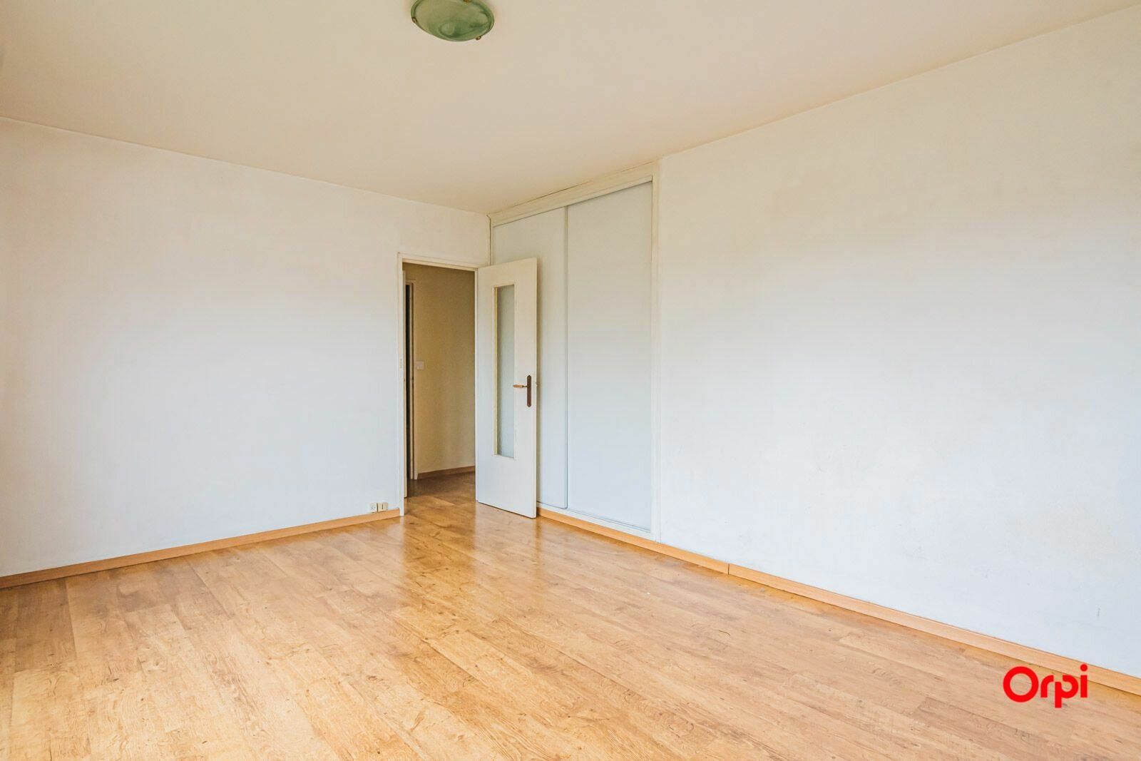 Appartement à vendre 0 30m2 à Reims vignette-2