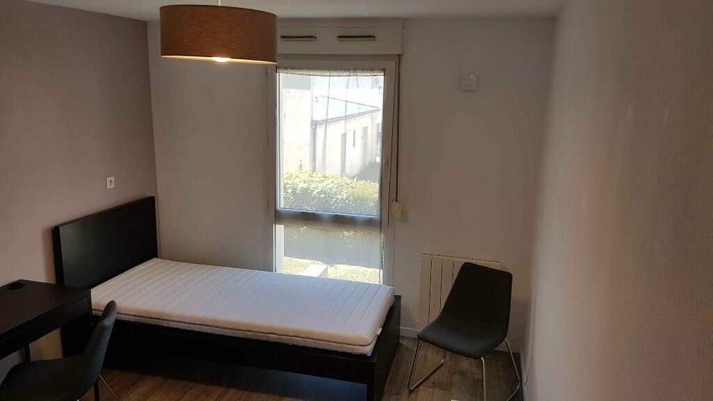 Appartement à louer 1 m2 à Dijon vignette-7