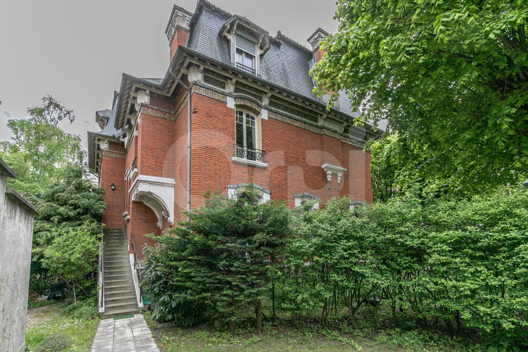 Appartement à vendre 5 118m2 à Nogent-sur-Marne vignette-1